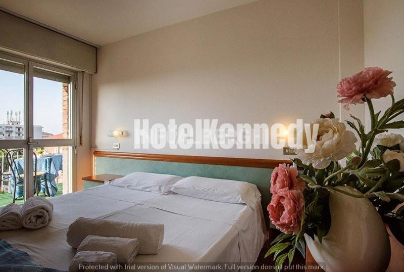 Hotel Kennedy Lido Di Savio Luaran gambar